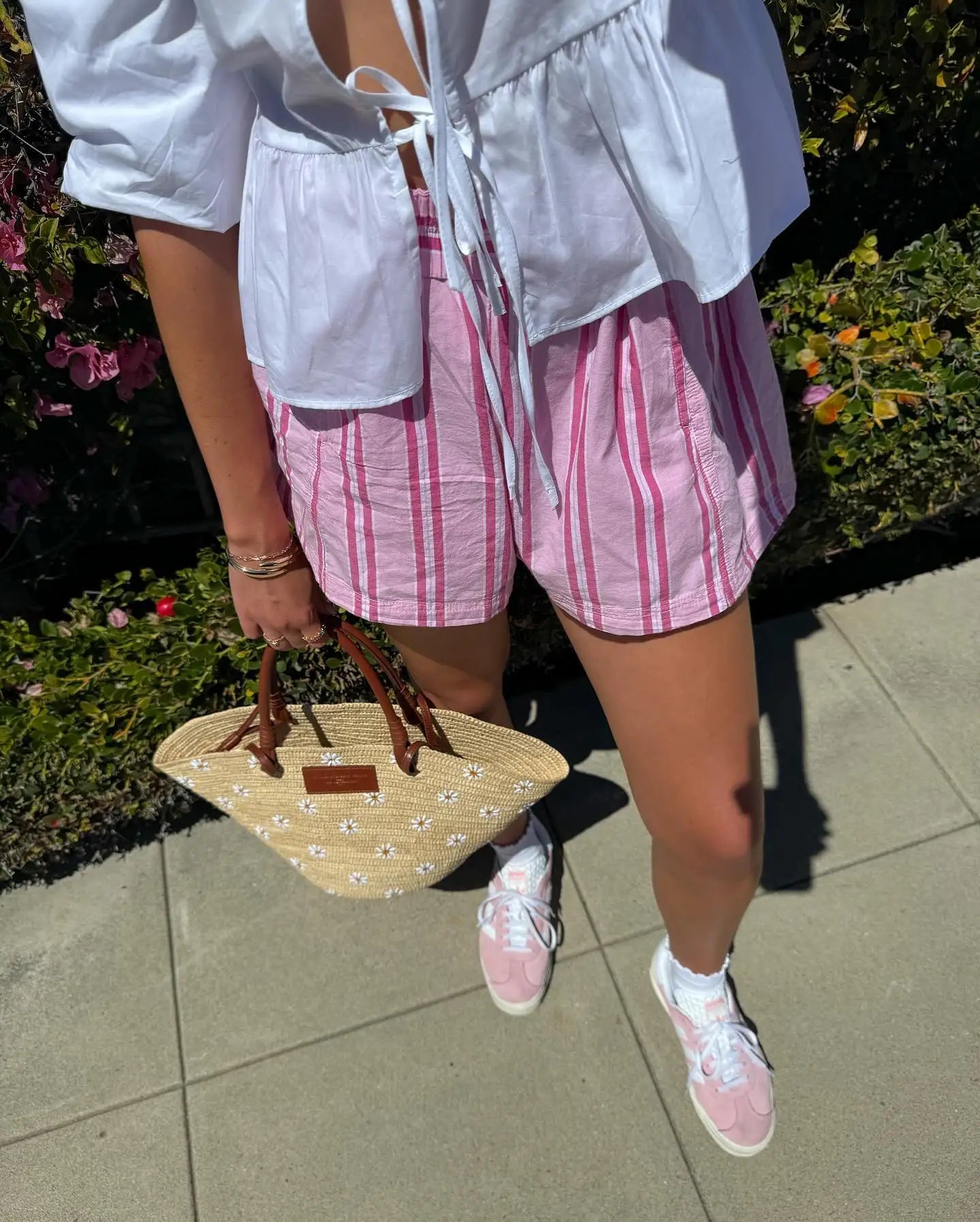 pink shorts