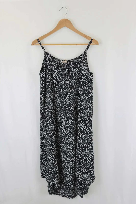 Inzagi Black And White Pattern Dress S/M Tunics Luxurious high-end