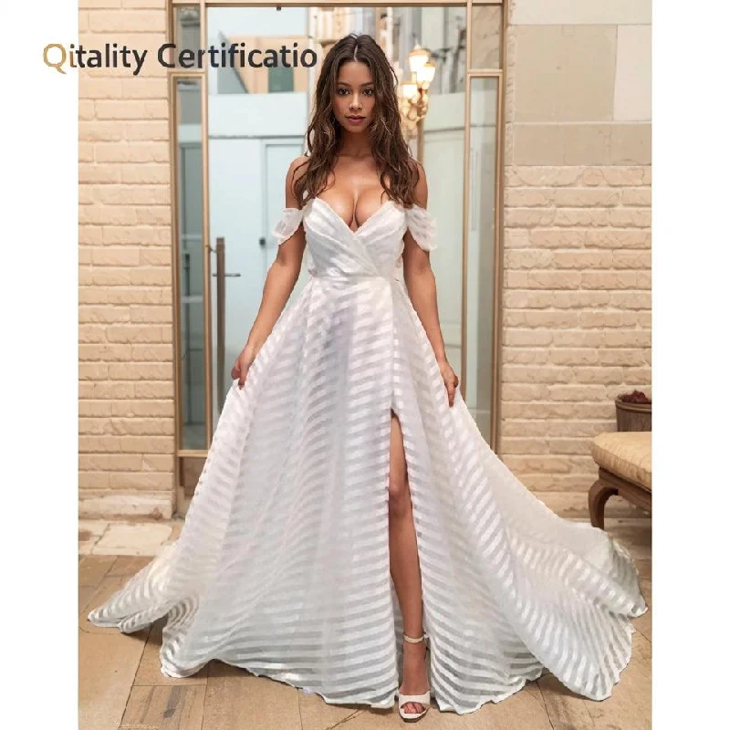 Chic Striped Street Style Party Dress: Elegant Spring Fashion Boat Neckline Classic