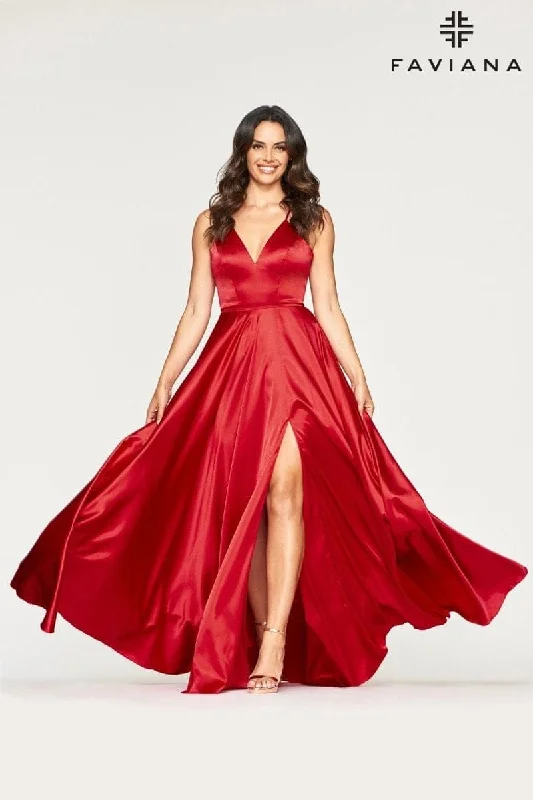 Red Silky Charmeuse Lace Up Back Prom Dress With Side Pockets Tunics Fleece cozy