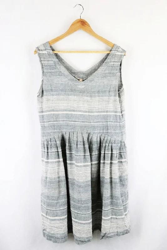 Boutique Grey Dress M Tunics Print Colorful