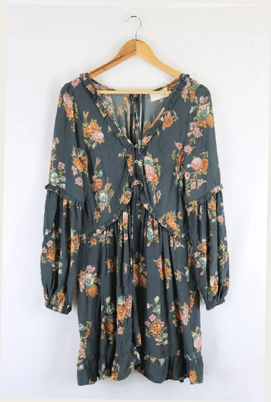 Auguste Floral Dress M (10) Cowl Neckline Elegant