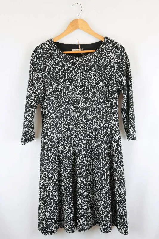 Regatta Black And White Floral Dress 12 Halter Neckline Beach