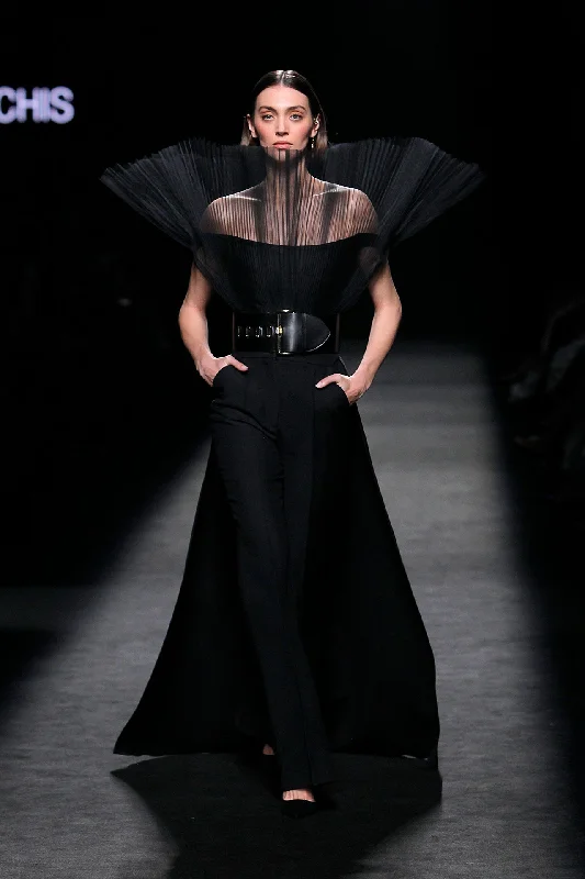 Pleated top featuring trousers with cape Trousers Gym Athletic