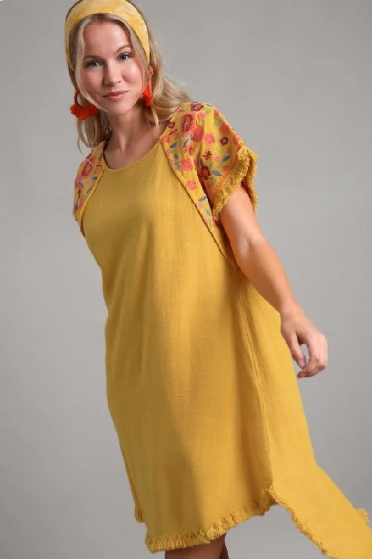 Umgee Linen Short Sleeve Embroidery Dress in Honey